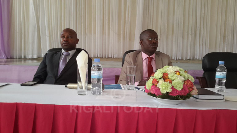 Umunyamabanga wa Leta muri MINIJUST, Evode Uwizeyimana (iburyo)