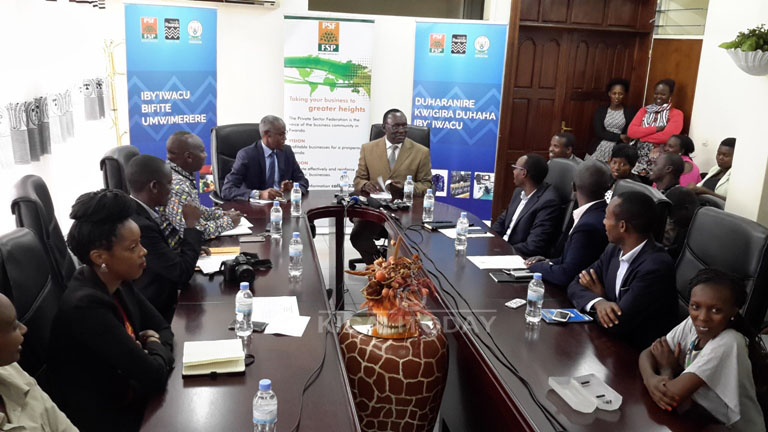 Abanyamakuru basobanuriwe ko imurikagurisha rya Made in Rwanda rizaba ari nka anketi 