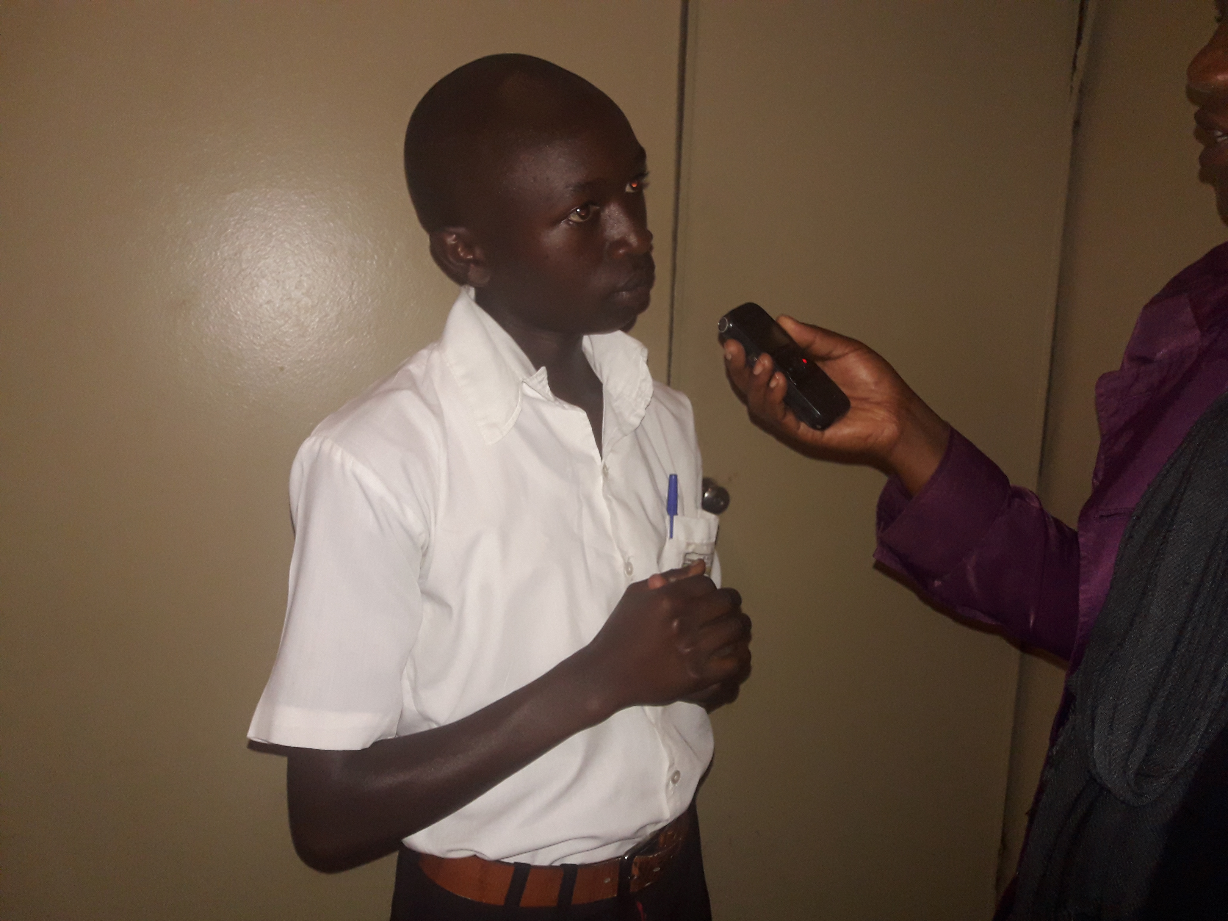 Umwe mu bana bahuguwe na na SOS Rwanda ku burenganzira bw'umwana