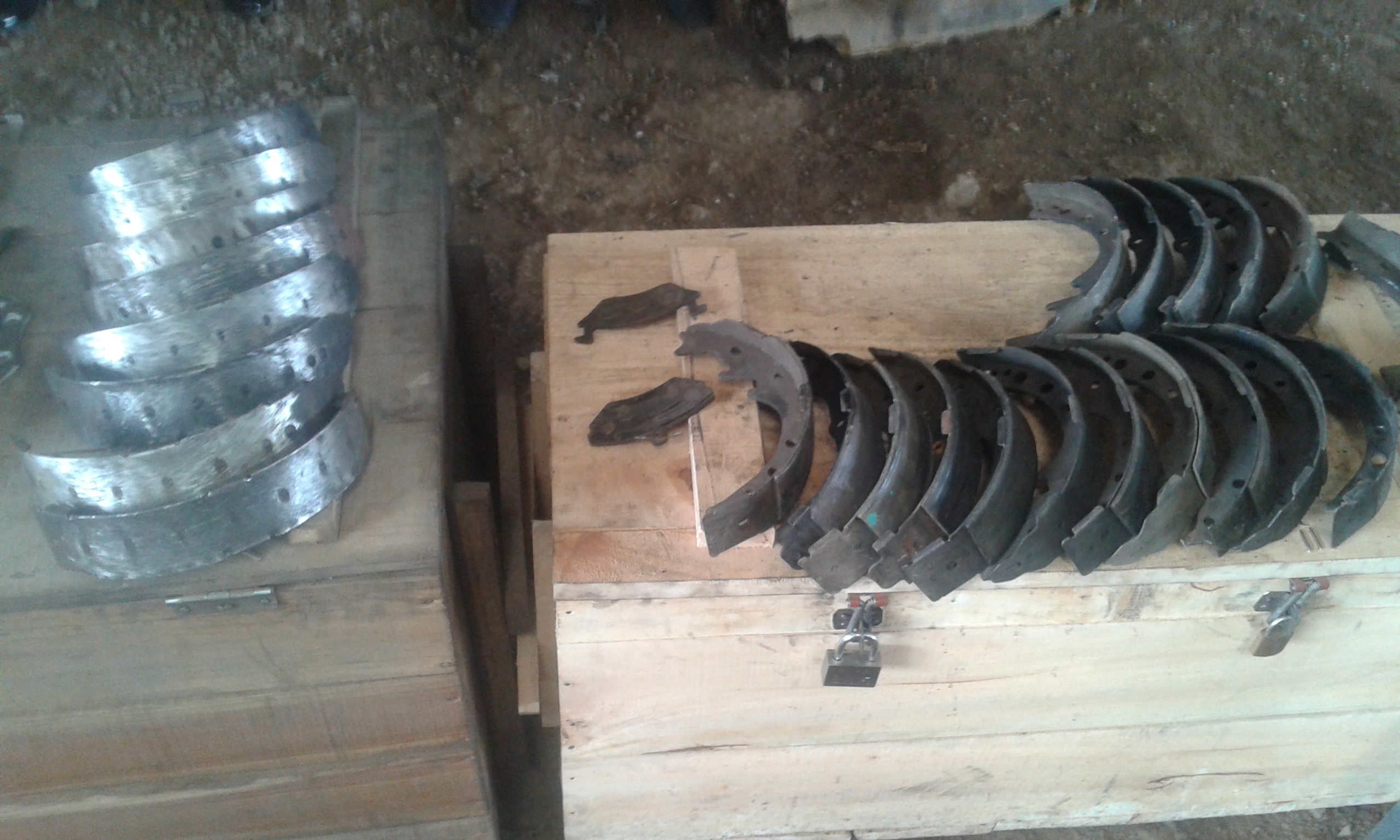 Ngizo bande feri akorera mu ruganda rwe