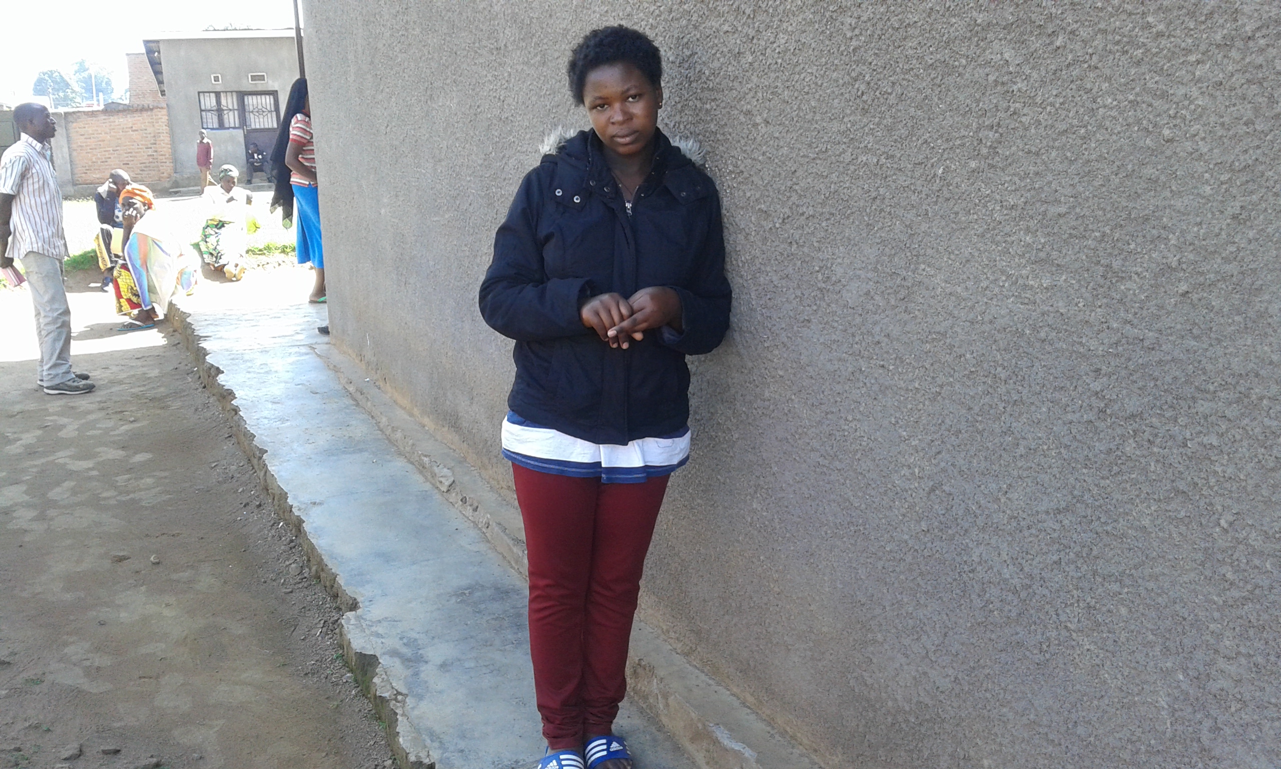 Imanizabayo ngo iwabo bari bakennye ku buryo bahoraga bimuka baca inshuro ngo babeho