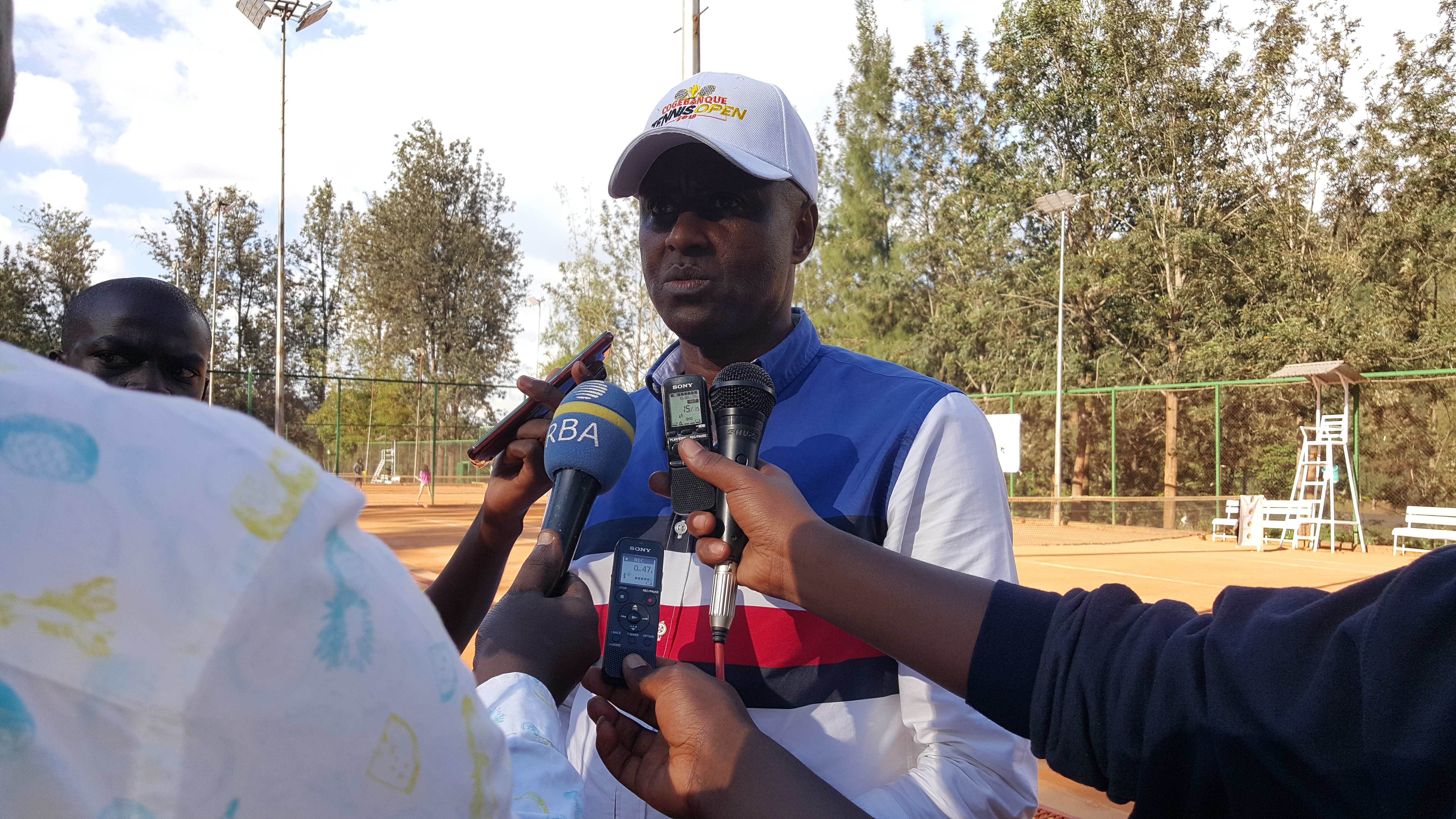 Maj Gen Jean Bosco Kazura yashimye Cogebanque yatumye iri rushanwa rigenda neza