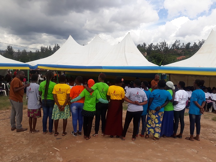 Bagira inama abanduye kudakwirakwiza ubwandu bagamije kwihimura