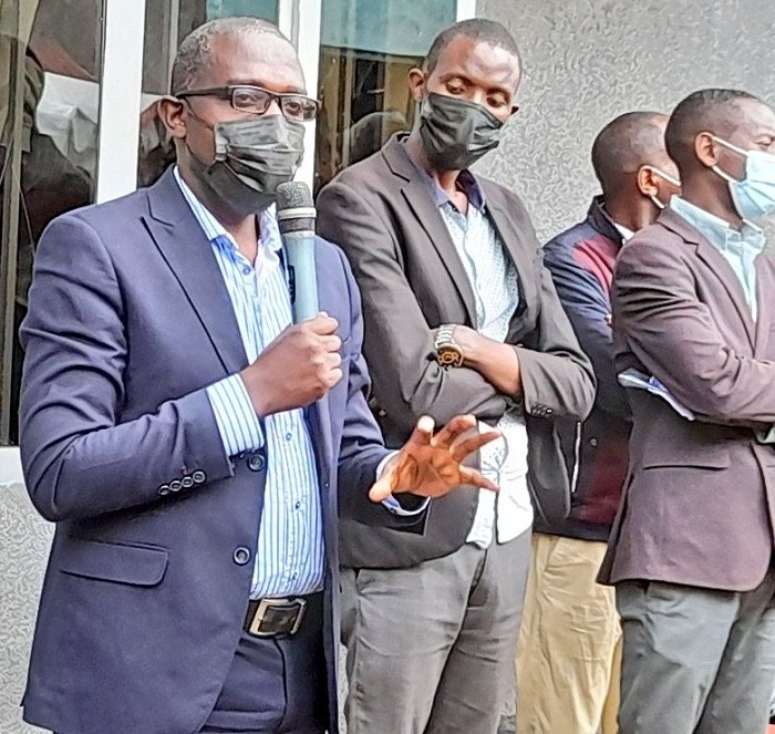 Umuyobozi w'Akarere ka Rubavu, Kambogo Ildephonse ashimira ababyeyi bareze Uwamahoro