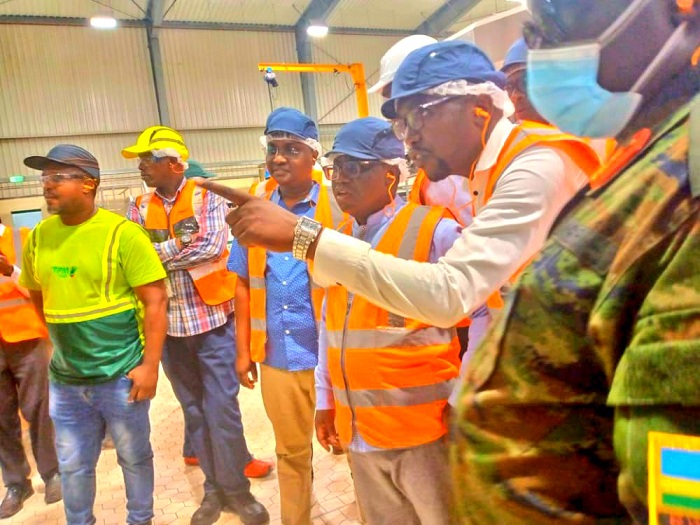 Abayobozi batandukanye bari muri uwo muhango