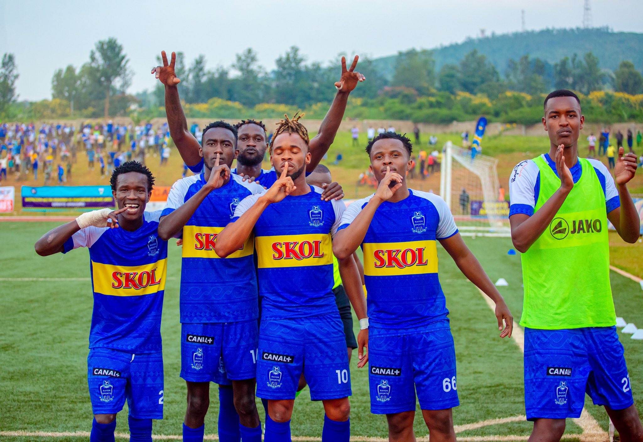 Rayon Sportsnyuma yo gutsinda irarushwa inota rimwe gusa na APR FC