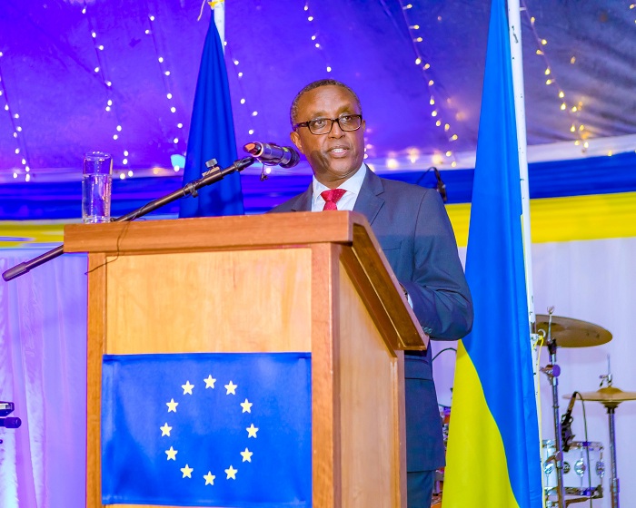 Minisitiri Dr Vincent Biruta