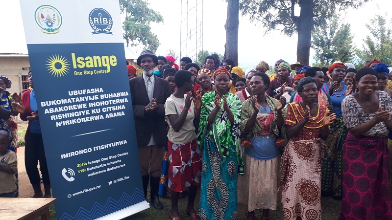 Bavuga ko amashusho y'urukozasoni ari mu bisenya ingo 