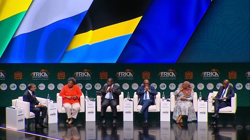 Abayobozi batandukanye bari mu kiganiro