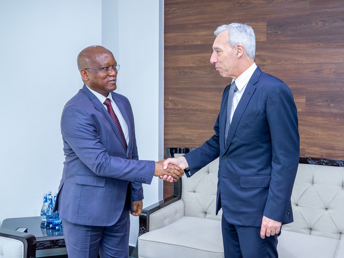 Minisitiri Marizamunda yakiriye kandi Minisitiri w'Ububanyi n'Amahanga wa Portugal, João Gomes Cravinho 