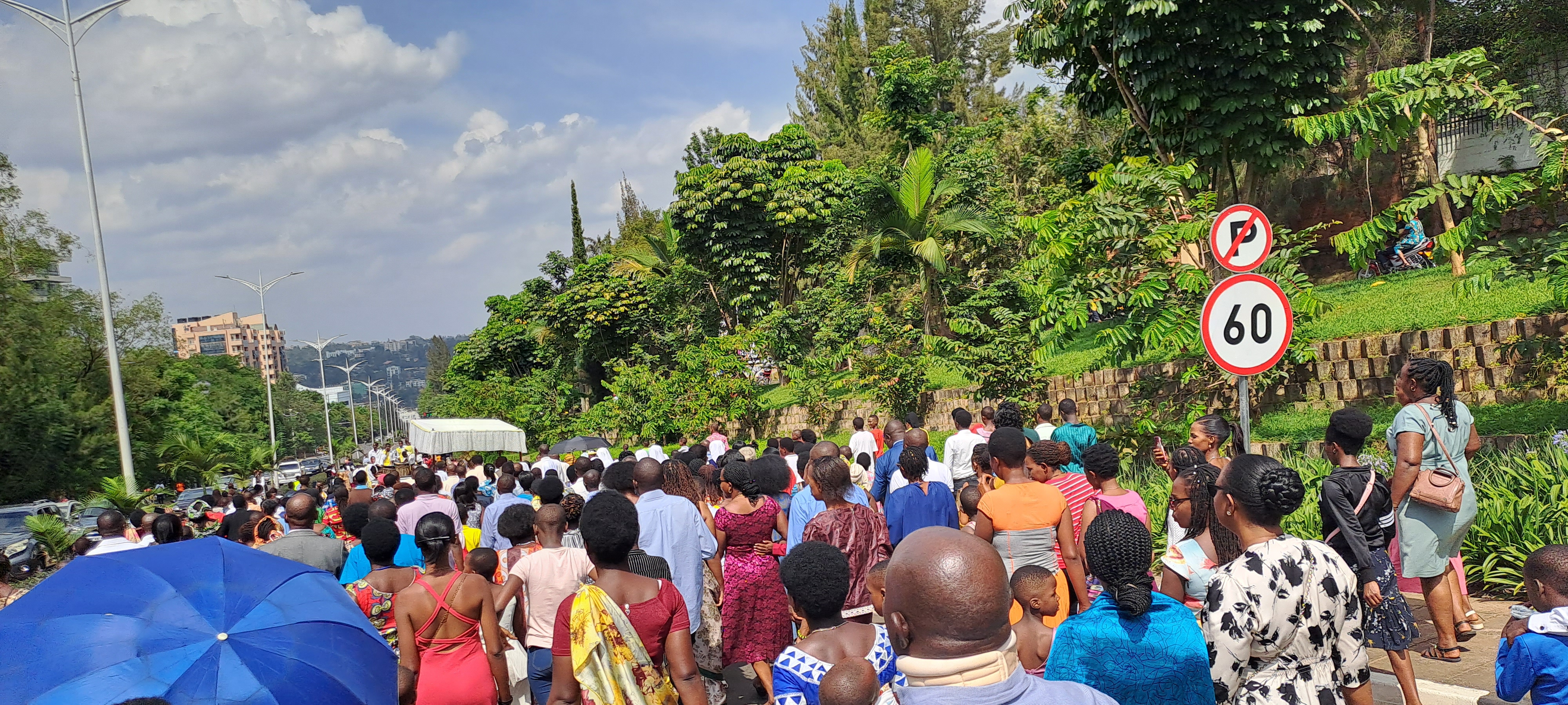 Abakirisitu bari benshi mu mutambagiro w'Isakaramentu ry'Ukarisitiya