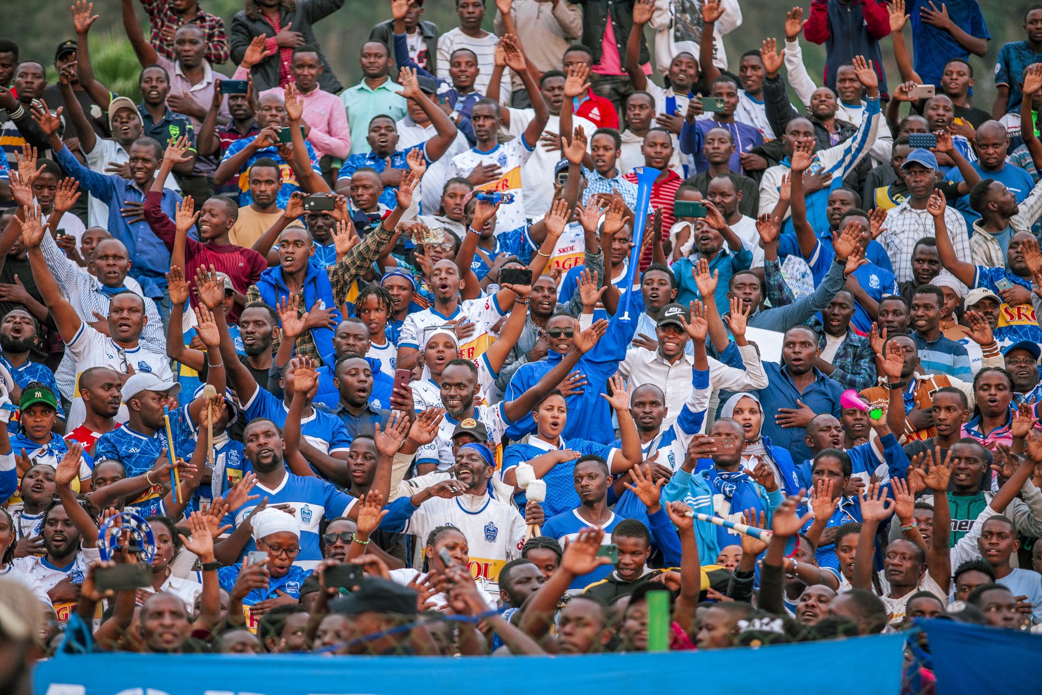 Rayon Sports yari yaherekejwe nubwo yatakaje umwanya wa mbere