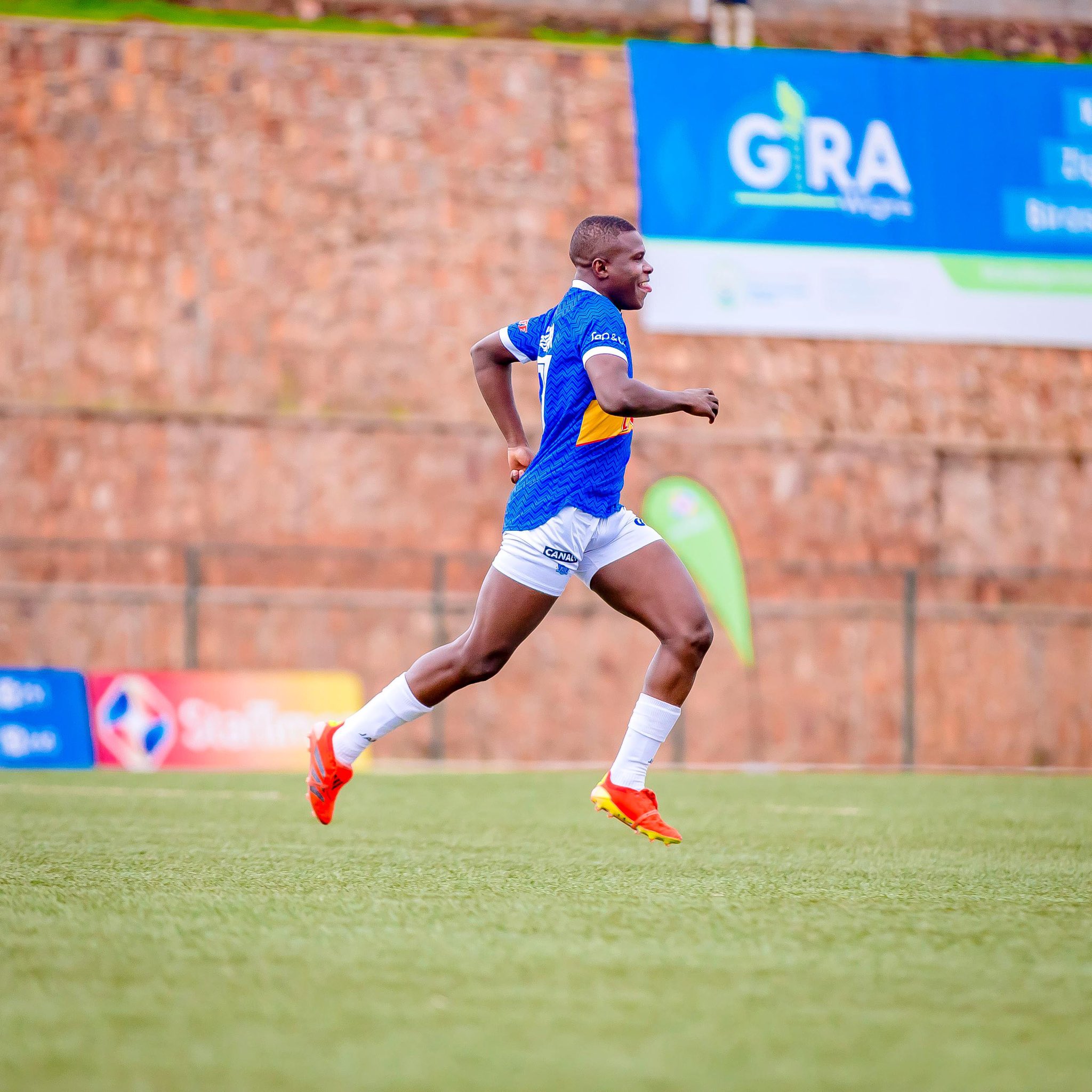 Bagayogo niwe wafunguye amazamu amaze amasegonda macye yinjiye mu kibuga 