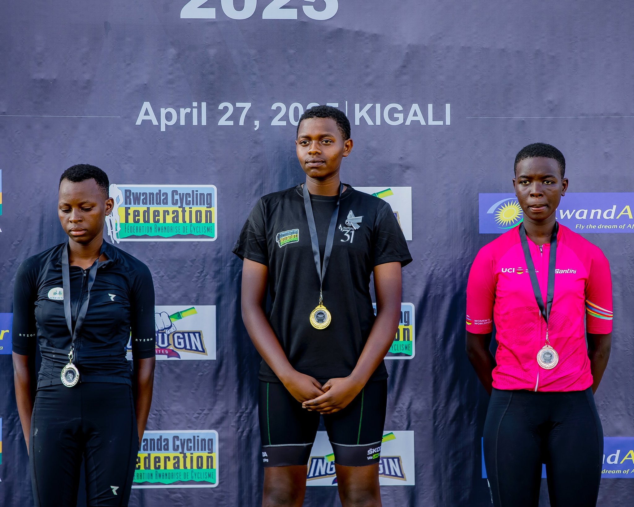 Masengesho Yvonne,Uwiringiyimana Liliane na Ishimwe Cynthia bayoboye abandi mu bangavu