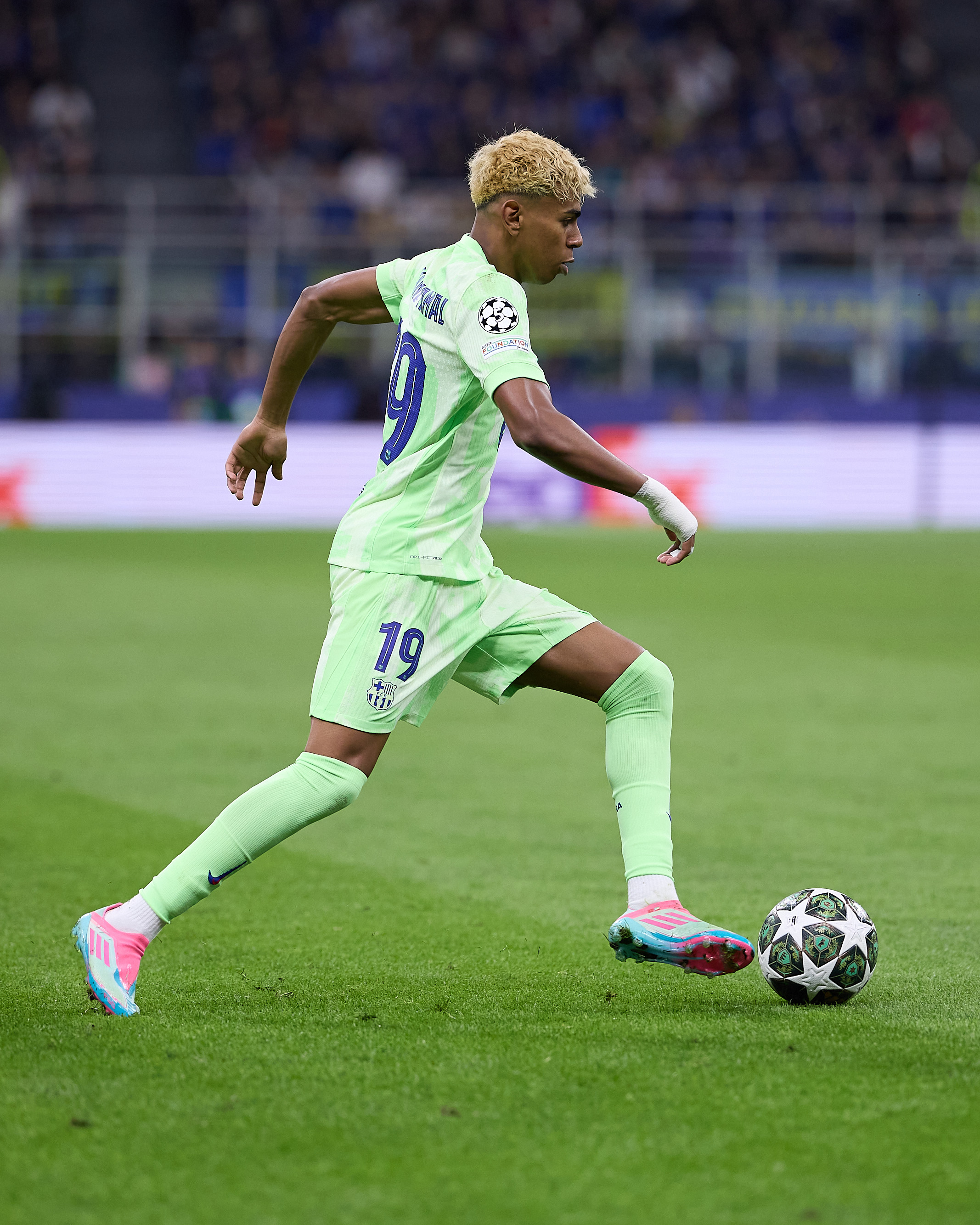 Lamine Yamal yakoze ibishoboka ngo afashe FC Barcelona ariko biba iby'ubusa irasezererwa 