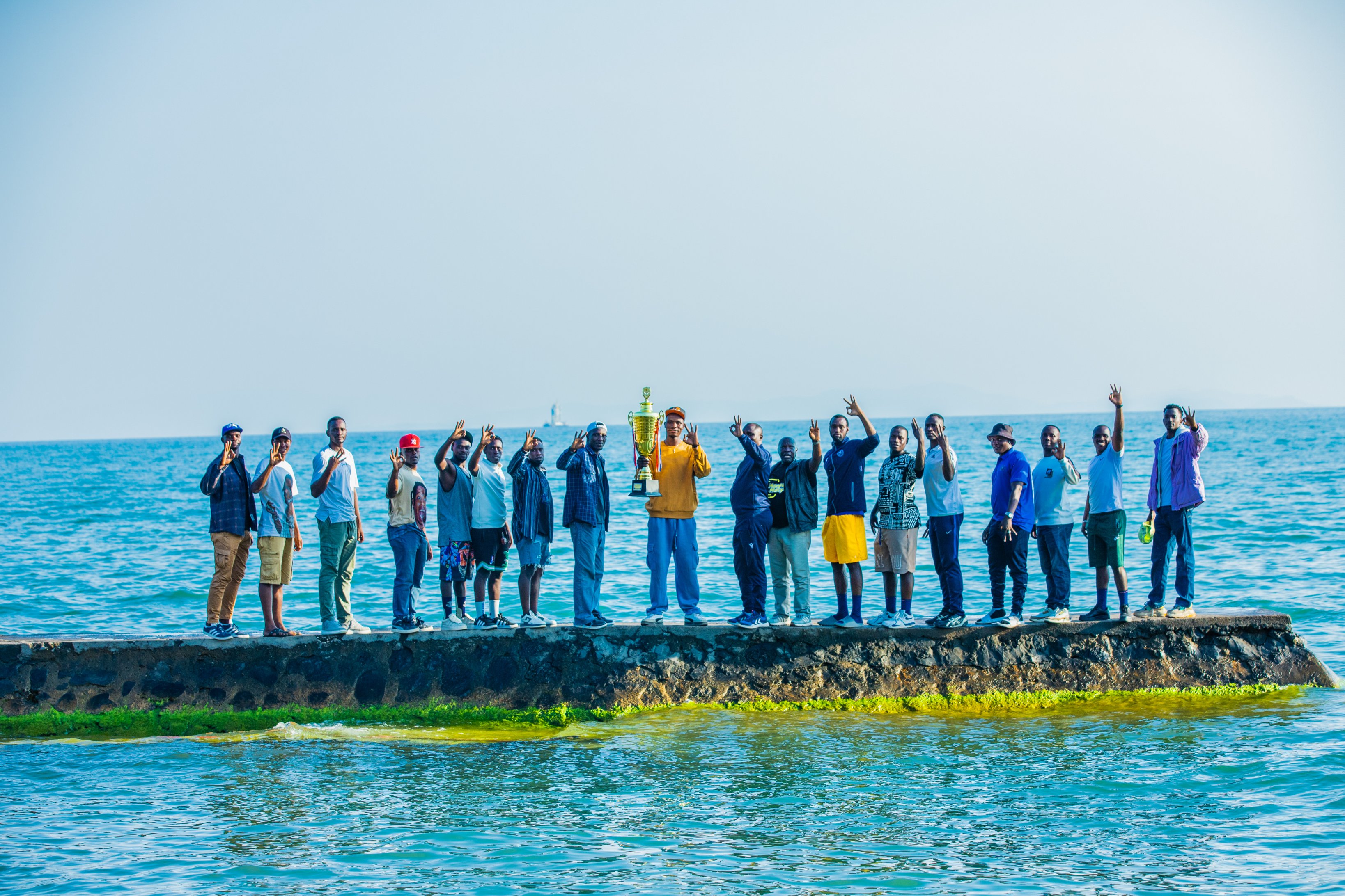 Police Handball Club yishimira igikombe i Rubavu ku kiyaga cya Kivu