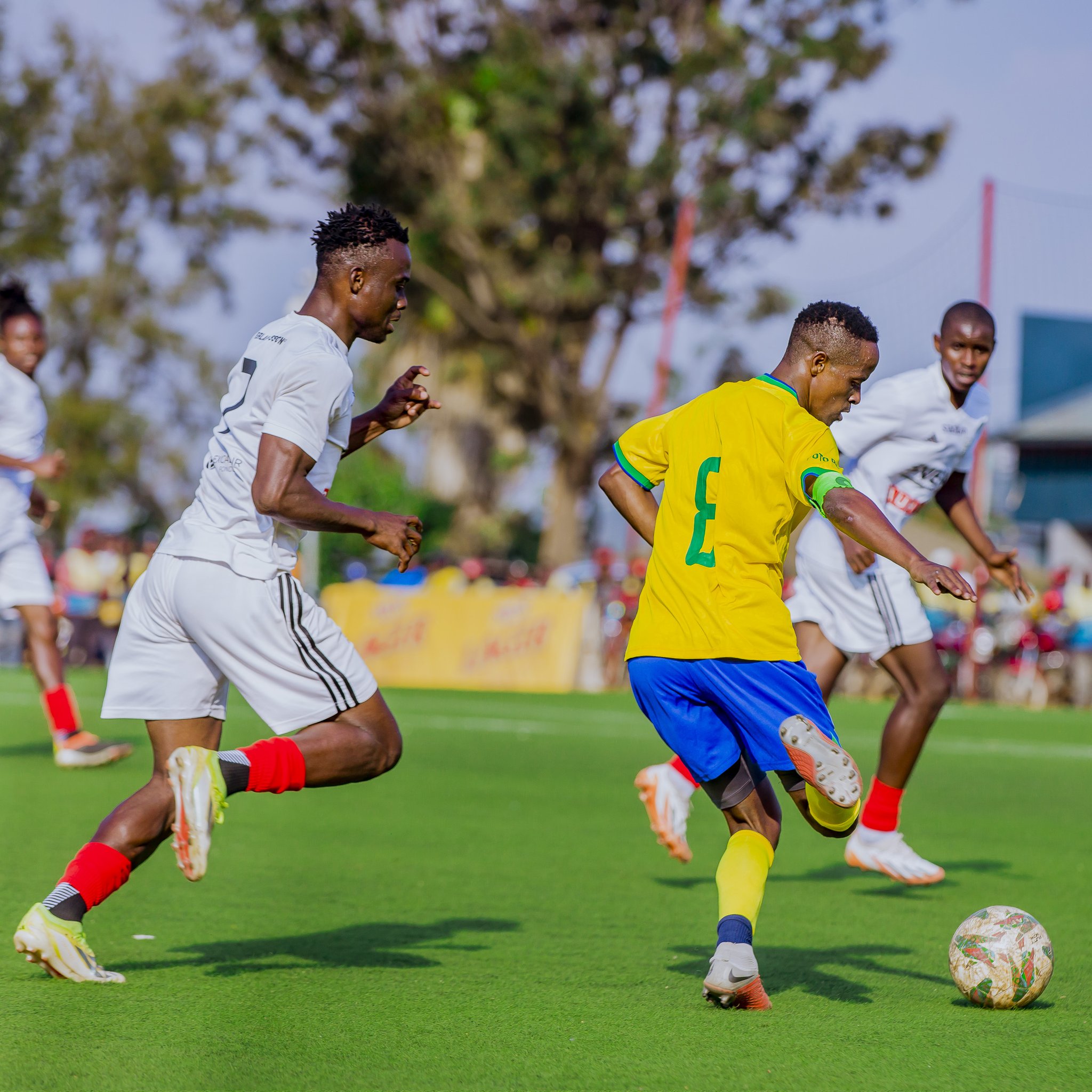 Kapiteni wa Brazil Haruna Niyonzima