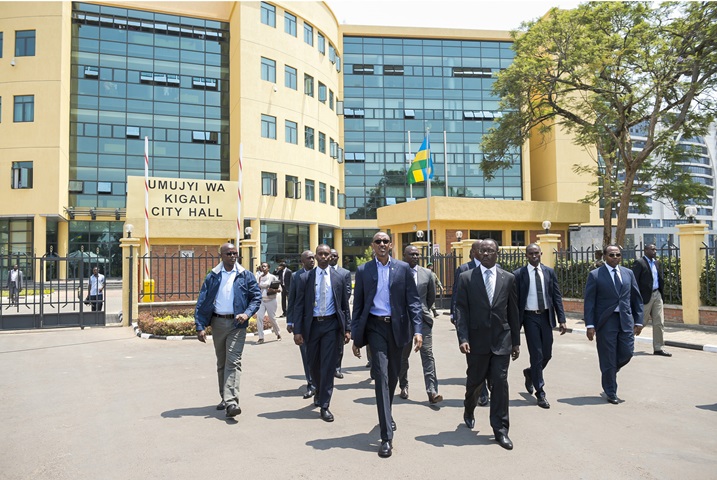 Perezida Kagame yatashye ibiro bishya by