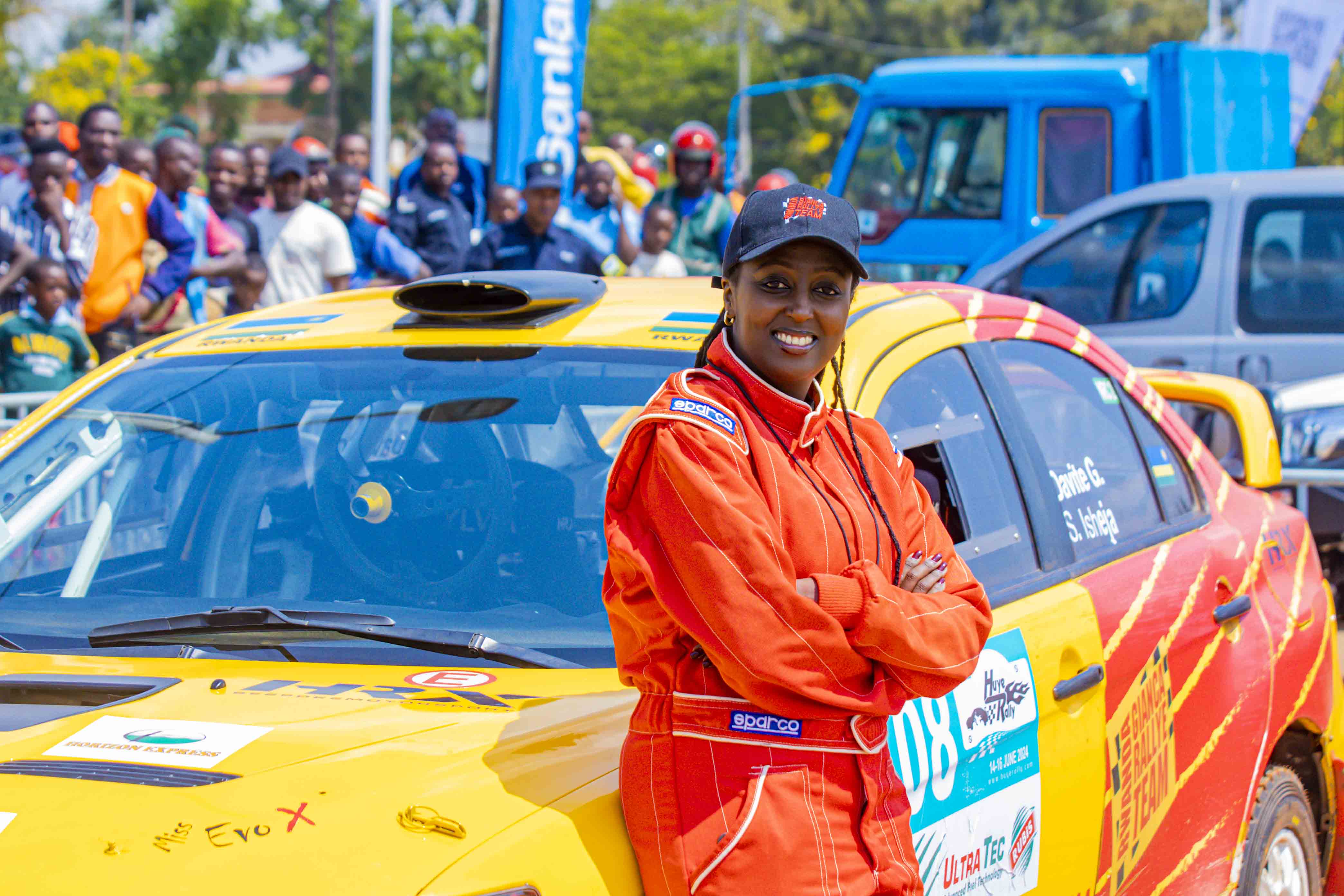 Isheja Sandrine, Umunyamakuru wa Kiss FM ari mu bitabiriye Huye Rally 2024