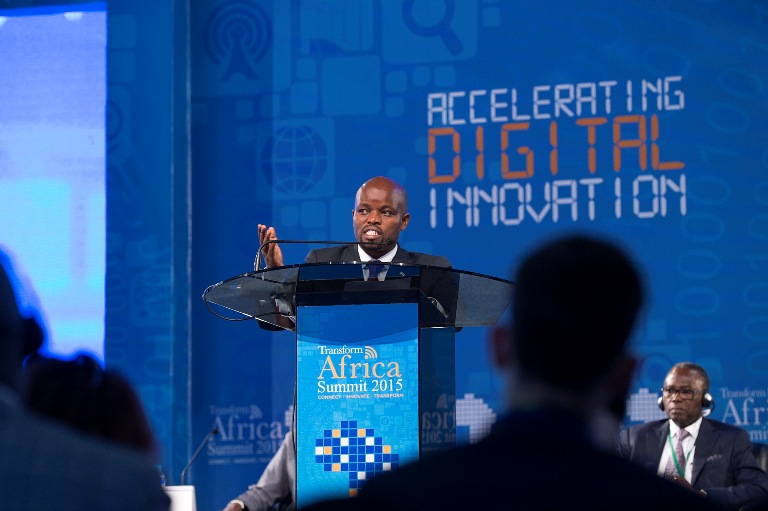 Minisitiri w'Urubyiruko n'Ikoranabuhanga Jean Philbert Nsengimana avuga aho u Rwanda ruhagaze mu gukoresha ikoranabuhanga.