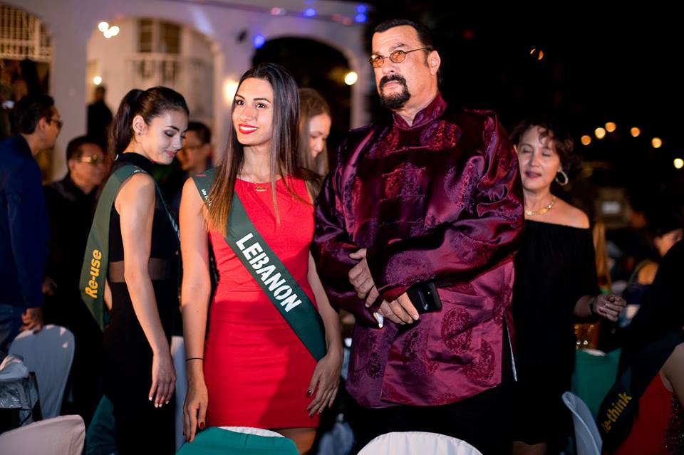 Ibyo birori byanitabiriwe n'umukinnyi wa Filime, Steven Seagal 