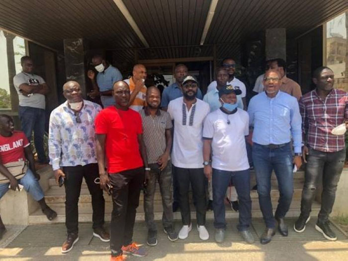 Bamwe mu bagize Ishyirahamwe ry'abahoze bakina umupira w'amaguru