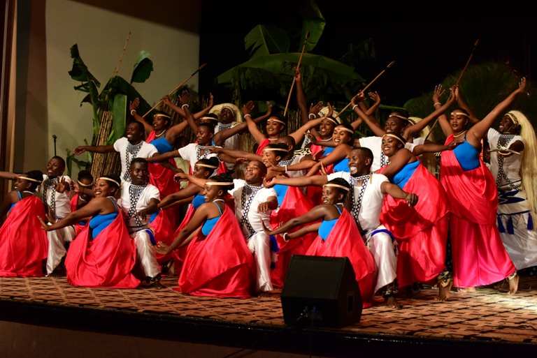 Itorero Urukerereza rizataramira abanyarwanda mu mbyino 