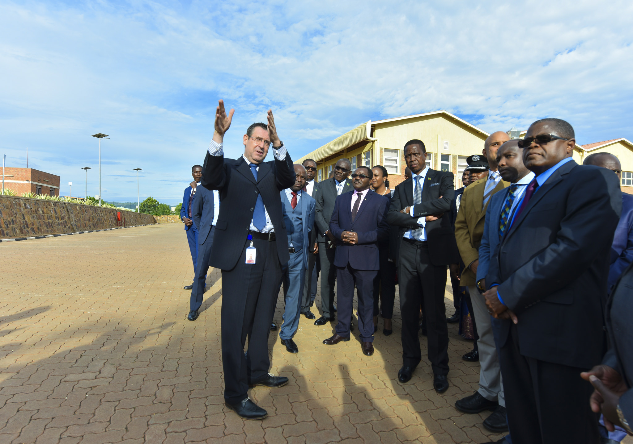 Perezida Edgard Lungu asobanurirwa ibikorerwa muri aka gace kahariwe ingana muri Kigali