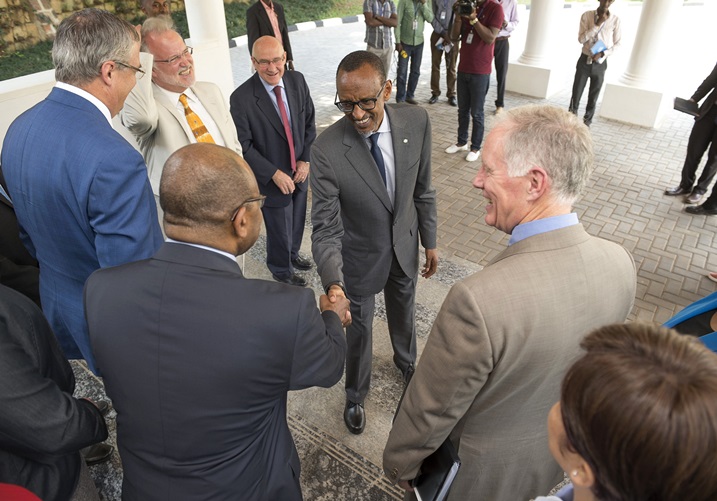 Abayobozi ba Mastercard Foundation bagiranye ibiganiro na Perezida Kagame kuri uyu wa mbere.