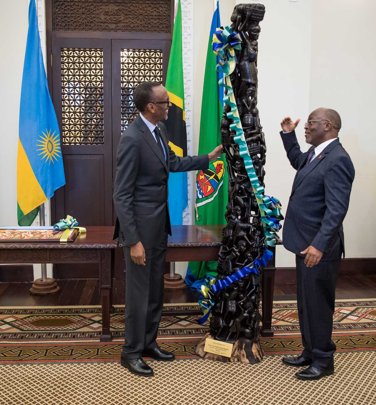 Magufuli nawe yageneye u Rwanda impano
