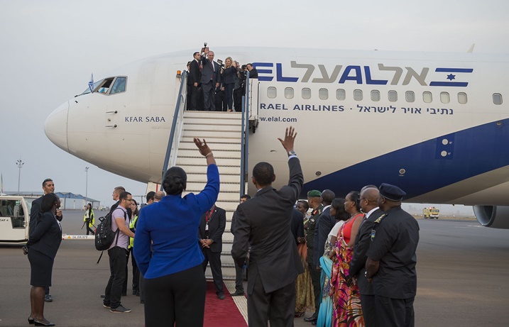 Ku gicamunsi ni bwo yongeye gukomeza urugendo rwe akomereza muri Ethiopia.