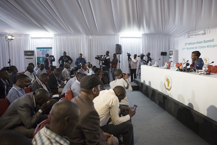 Abanyamakuru bari bitabiriye iki kiganiro.