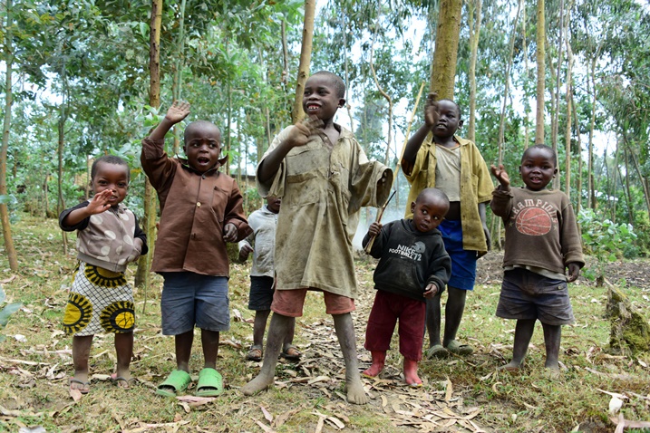Ukigera muri aka gace usuhuzwa n'abaturiye Pariki biganjemo abana.
