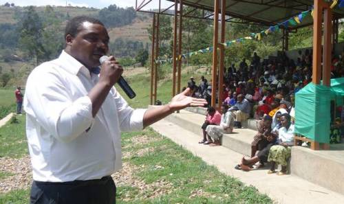 Zaraduhaye ashishikariza abanyaburera kuzakora amatora azi.