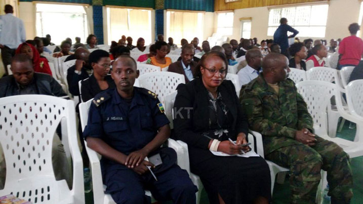 Abayobozi b'umutekano n'inzego zibanze mu nama y'umuyobozi w'akarere ka Rubavu