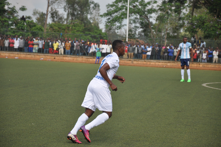 Muhire Kevin wigaragaje kuri Police Fc,gusa aza gusimburwa mu gice cya kabiri