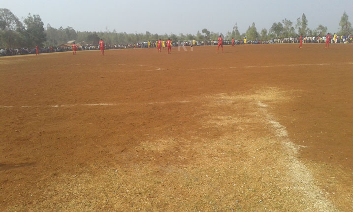 Barateganya kongera ibyatsi mu kibuga