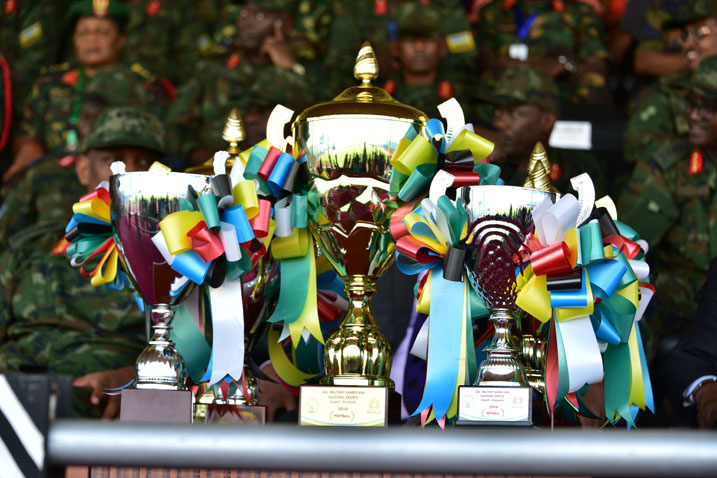 Ibikombe byatanzwe muri aya marushanwa