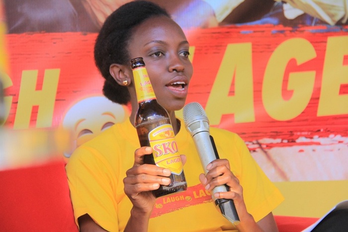 Benurugo Kayinamura Emilienne ushinzwe kwamamaza ikinyobwa cya Skol Lager (Brand manager) yasobanuye ibyerekeranye n'icupa rishya rya Skol Lager
