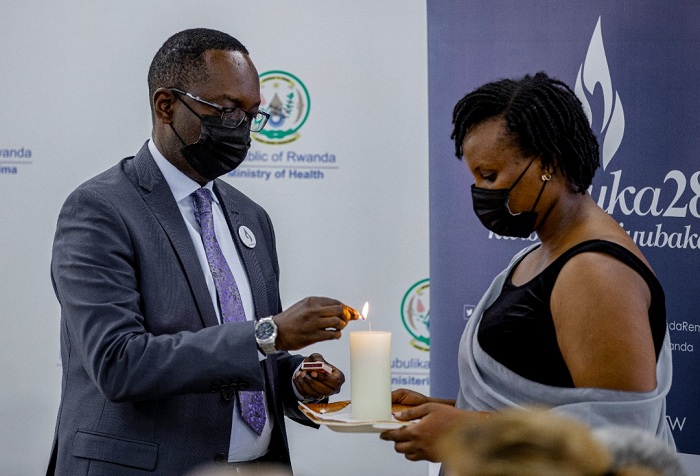 Minisitiri Ngamije acana urumuri rw'icyizere