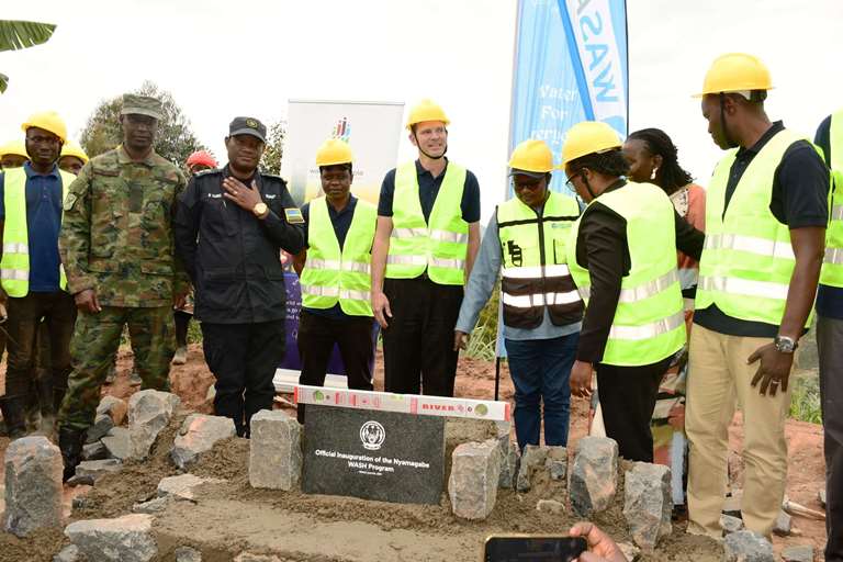 Ni umushinga uzageza amazi meza ku baturage bose