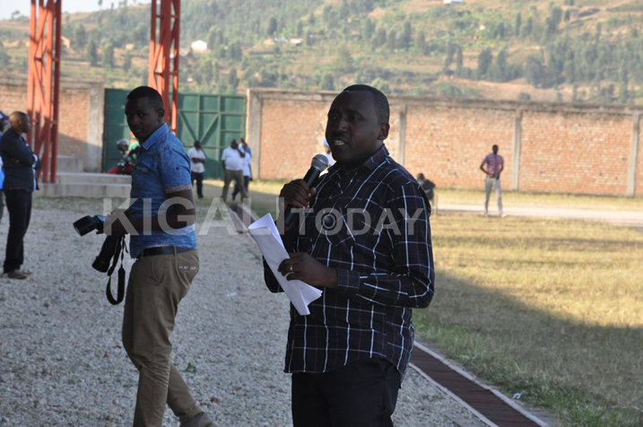 Umuyobozi w'akarere ka Nyamagabe,Mugisha Philibert atanga ubutumwa bw'ikigega "Agaciro Development Fund"