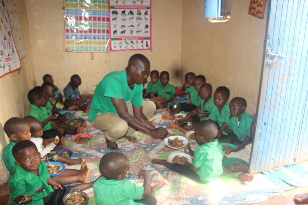 Abagabo bahuguwe muri gahunda ya Papa Rumuri basanga byari bikenewe ko na bo bamenya kwita ku bana