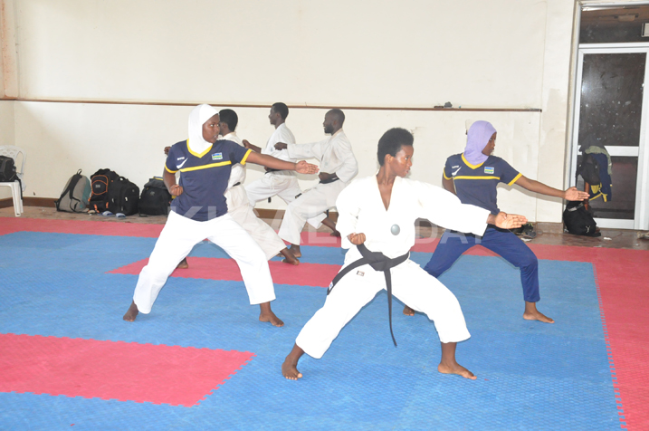 N'abakobwa bakajije imyitozo