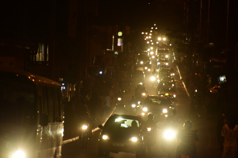 Imodoka zari nyinshi mu muhanda uturuka kuri Stade Regional i Nyamirambo 