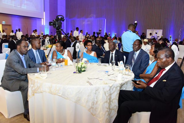 Abayobozi basabwe gufata iya mbere mu kwimakaza ubumwe mubo bayobora