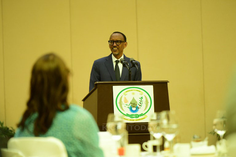 Perezida Kagame yagaragaje ko umwaka wa 2017 uzaba umwaka w