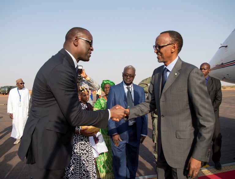 Perezida wa Repubulika Paul Kagame yageze i Bamako muri Mali kuri uyu wa Gatandatu tariki ya 14 Mutarama 2017