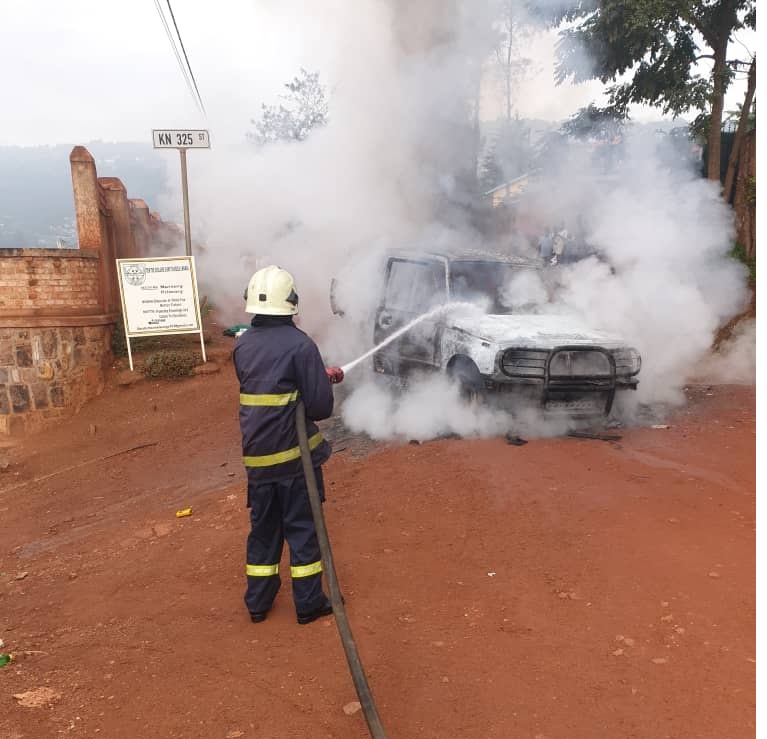 Polisi yatabaye izimya umuriro
