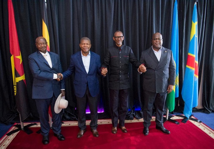 Nyuma y'ibiganiro Abakuru b'Ibihugu bahanye ibiganza